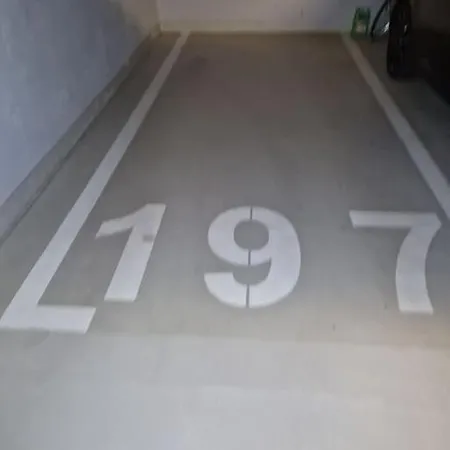 Luxury Princessa Apartment & Garage & Cable Tv Channels Varsovia Exterior foto
