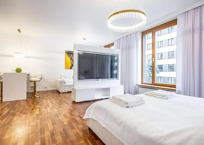Luxury Princessa Apartment & Garage & Cable Tv Channels