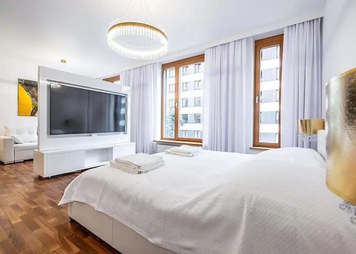 Luxury Princessa Apartment & Garage & Cable Tv Channels