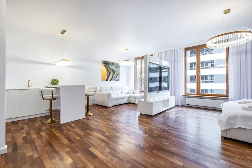 Apartment Luxury Princessa & Garage & Cable Tv Channels